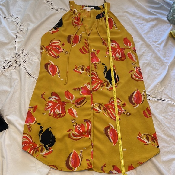 C & S FLORAL PRINT GOLD SHORT SLEEVELESS DRESS WITH POCKETS-SMALL-FREE SHIPPING - Picture 6 of 6